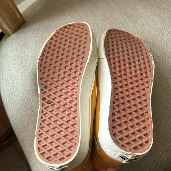 Vans-golden yellow- old skool vans - Picture 6 of 7